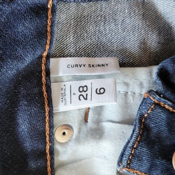 Ann Taylor Loft Curvy Skinny Jeans - Picture 6 of 6